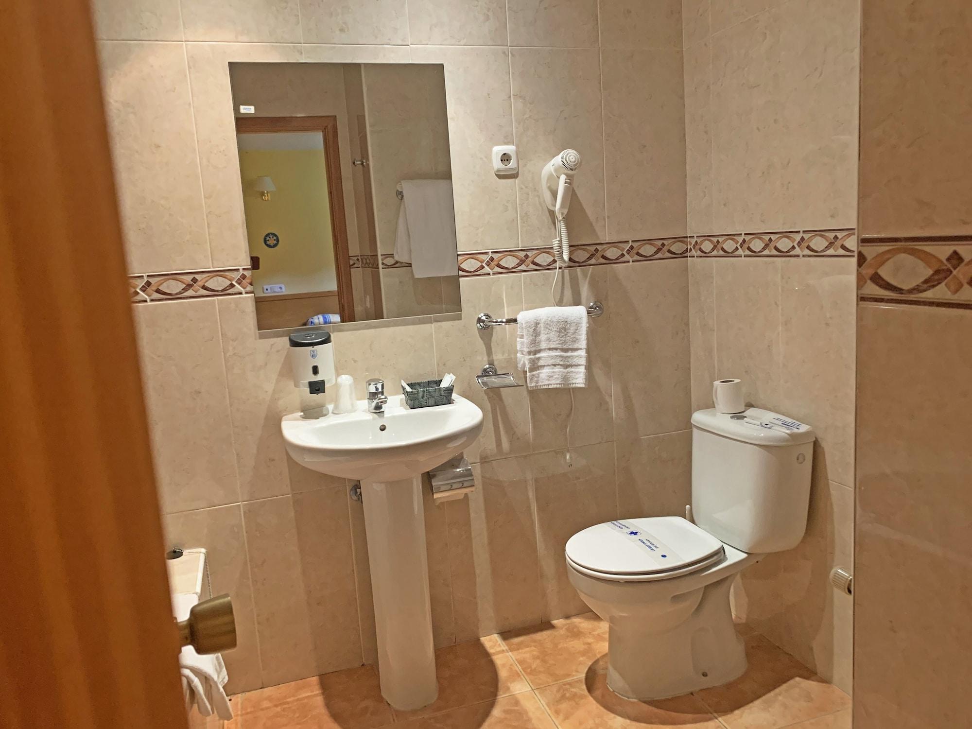 Hotel Antic La Cortinada ภายนอก รูปภาพ