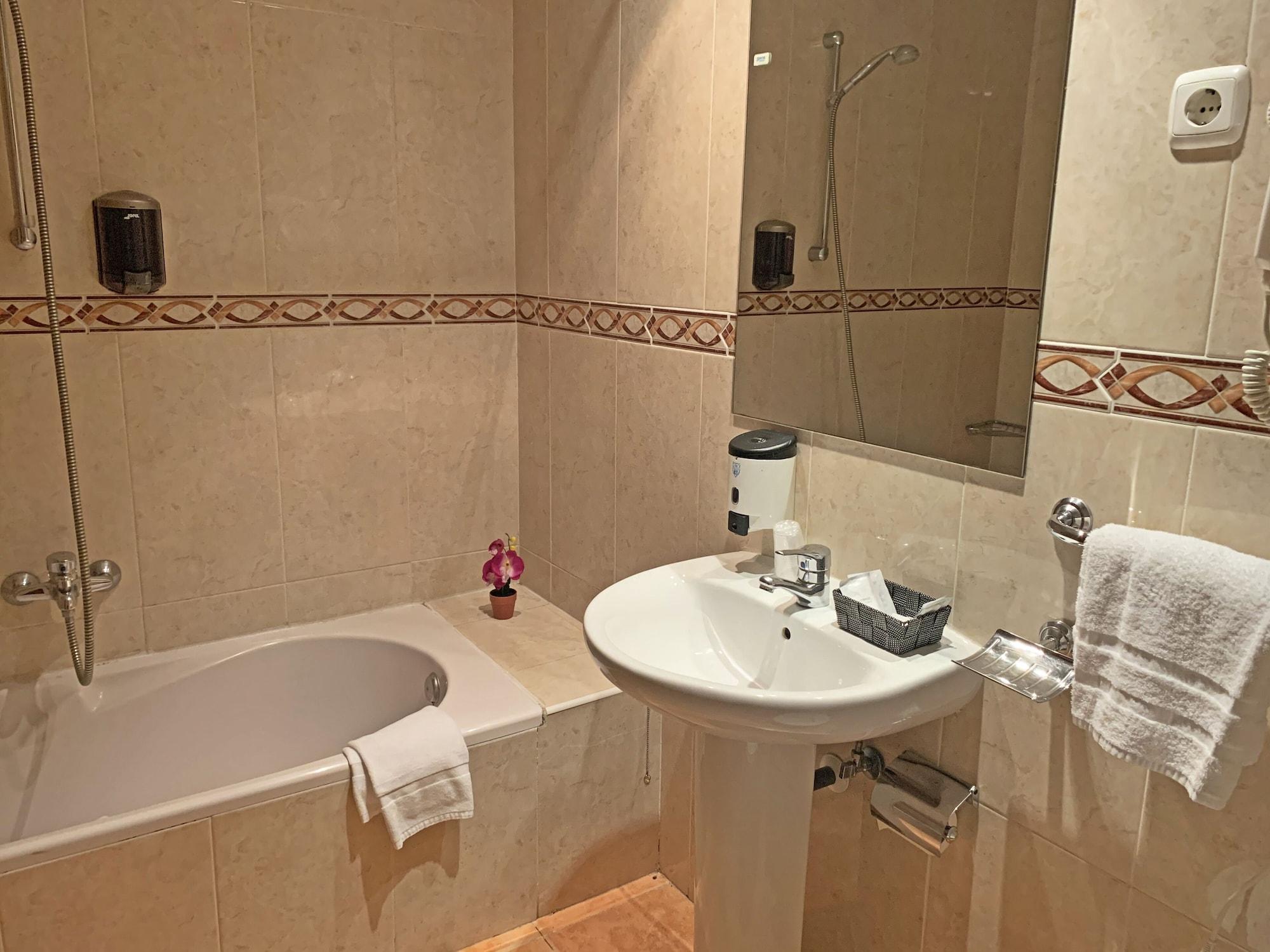 Hotel Antic La Cortinada ภายนอก รูปภาพ